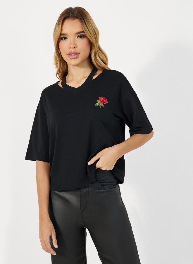 Styli Embroidered Short Sleeve Oversized V Neck  T-shirt  - Image 1