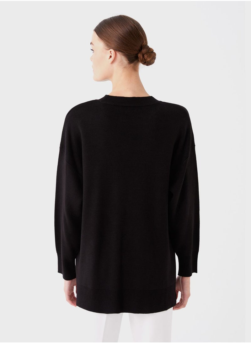 LC WAIKIKI - Round Neck Oversized Sweater - Image 1