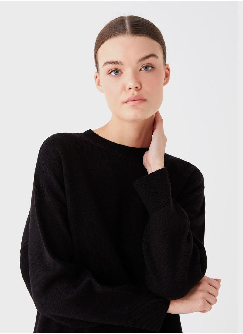 LC WAIKIKI - Round Neck Oversized Sweater - Image 1