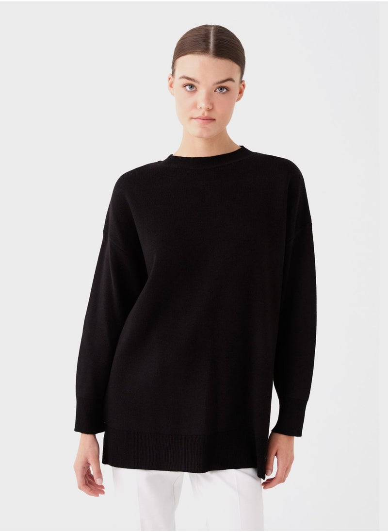 LC WAIKIKI - Round Neck Oversized Sweater - Image 1
