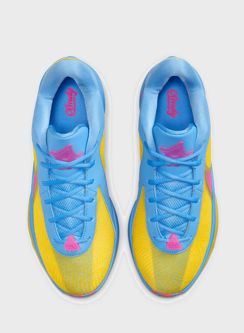 Nike Giannis Freak 6