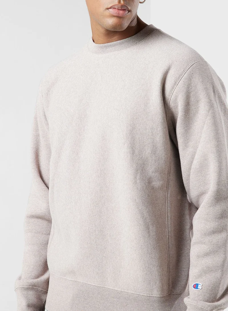 Champion Essential Sweatshirt