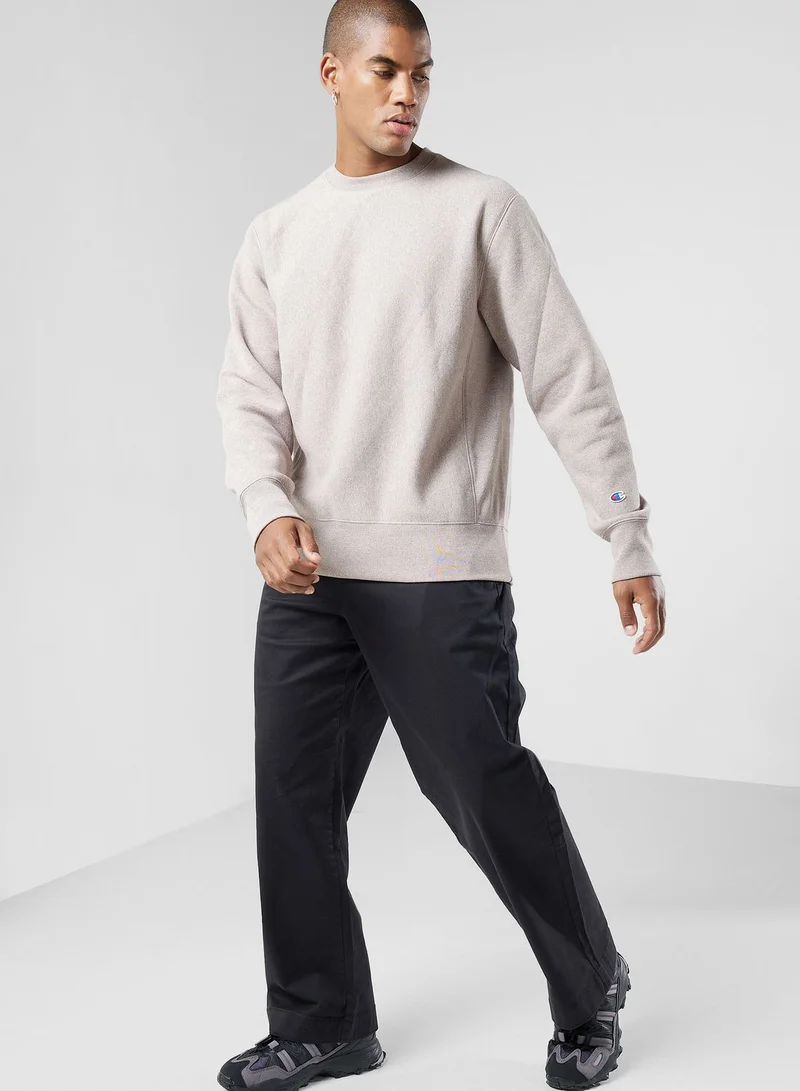 Champion Essential Sweatshirt