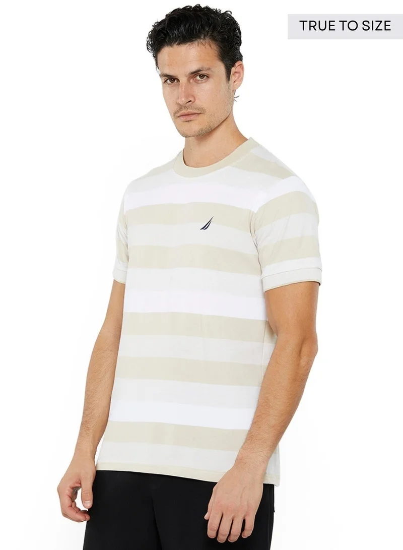 نوتيكا تيشيرت قطن بريميوم بياقة دائرية بقصة عادية وخطوط متباينة