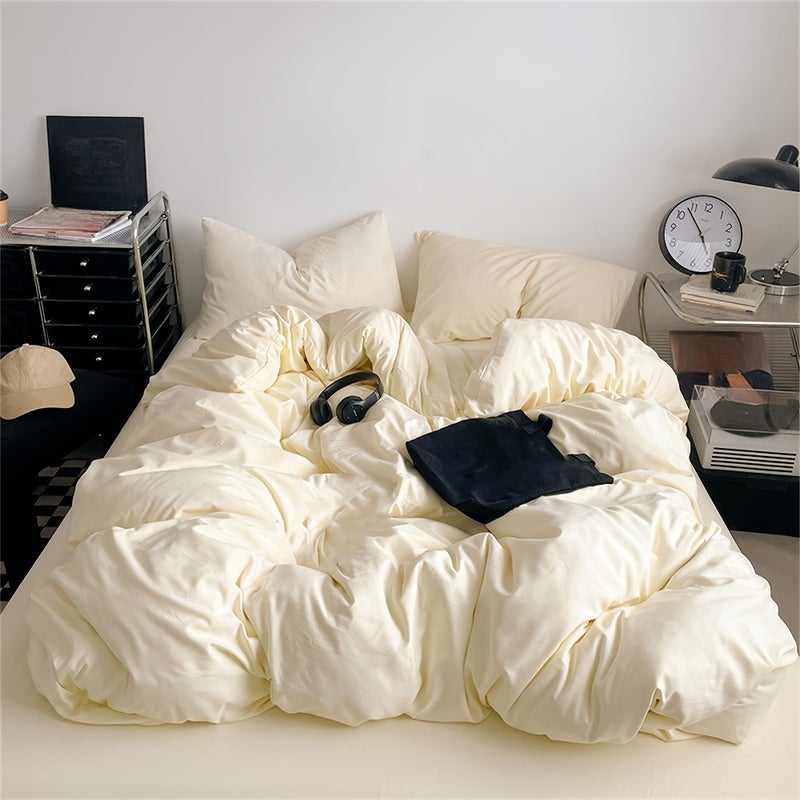 3pcs Solid Color Ultra-Soft Brushed Polyester Duvet Cover Set Includes: One Duvet Cover Suitable for Down Comforters + Two Pillowcases. Filling Not Included. A Bedding Perfect for Home and Bedroom Use - Image 1