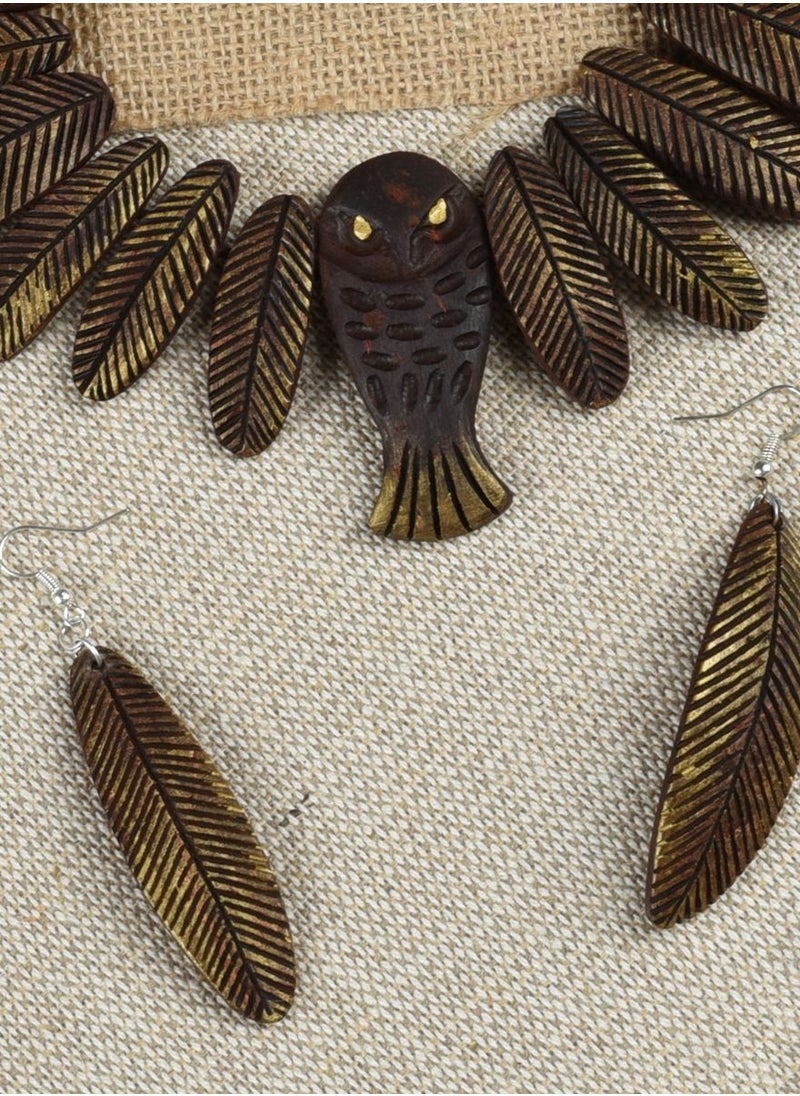 N & H - Women's Coconut Shell Leaves & Fish Design Necklace with Earrings Set - Image 1
