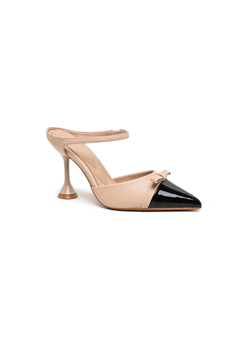 Cuple Two-toned high-heeled pointed shoe