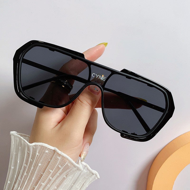 Generic High-Quality Fashion Sunglasses Unisex BRIGHT BLACK FRAME GRAY 