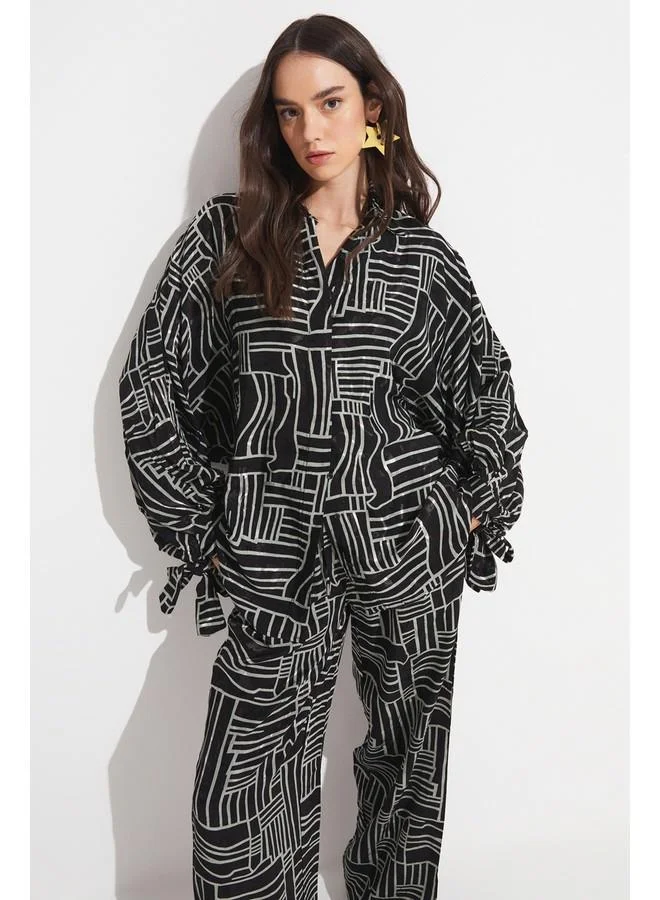 JUNE June Women Exclusive Boyfrfiend/Wide Fit Rayon Blend Patterned Balloon Sleeve Shirt Black