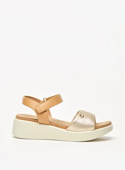 لو كونفورت Women's Textured Flatform Sandals with Hook and Loop Closure