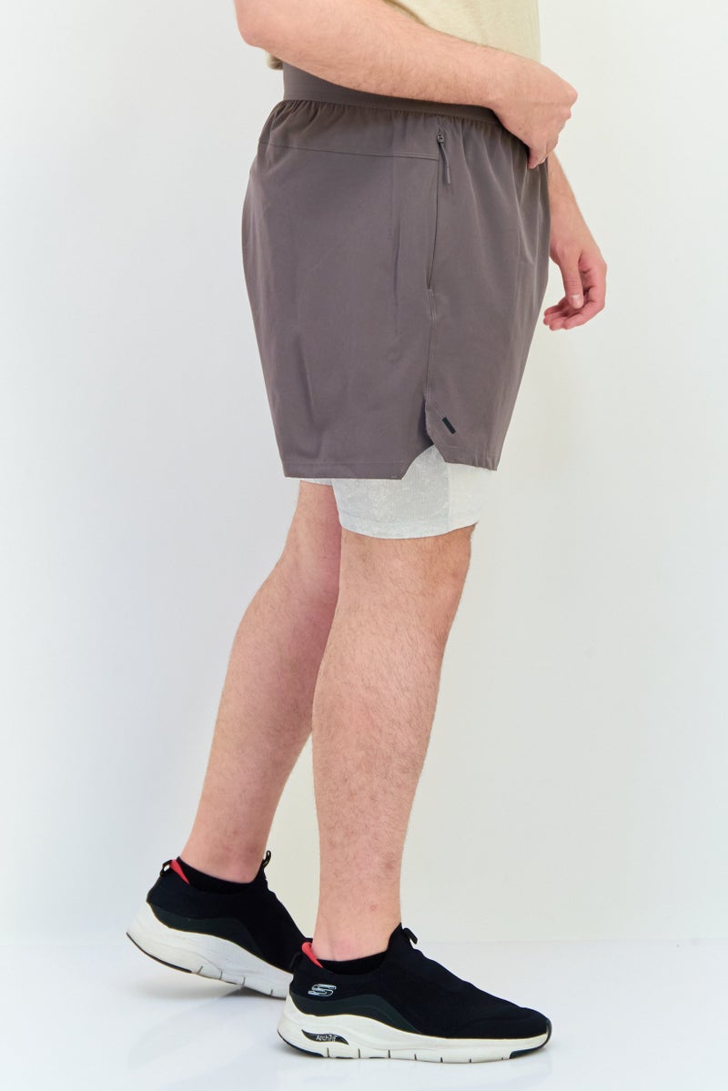 Adidas شورتات تدريب رياضية للرجال بطول 7 إنش، رمادي غامق - Image 2