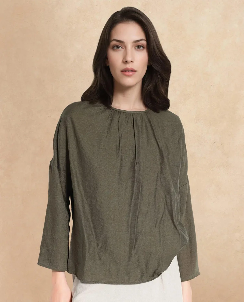 Rareism Women's Round Neck Gathered Top