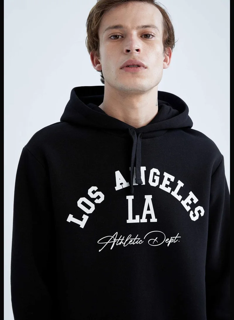 ديفاكتو سويت شيرت محبوك بأكمام طويلة وغطاء للرأس وقصة عادية للرجال