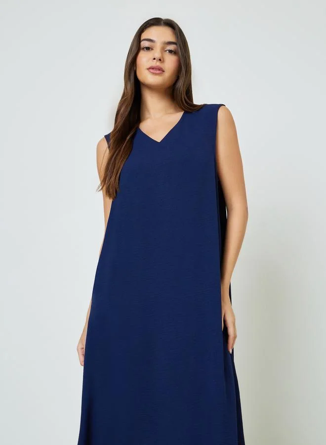 تايك تو Plus Size Navy Blue Sleeveless Midi Dress