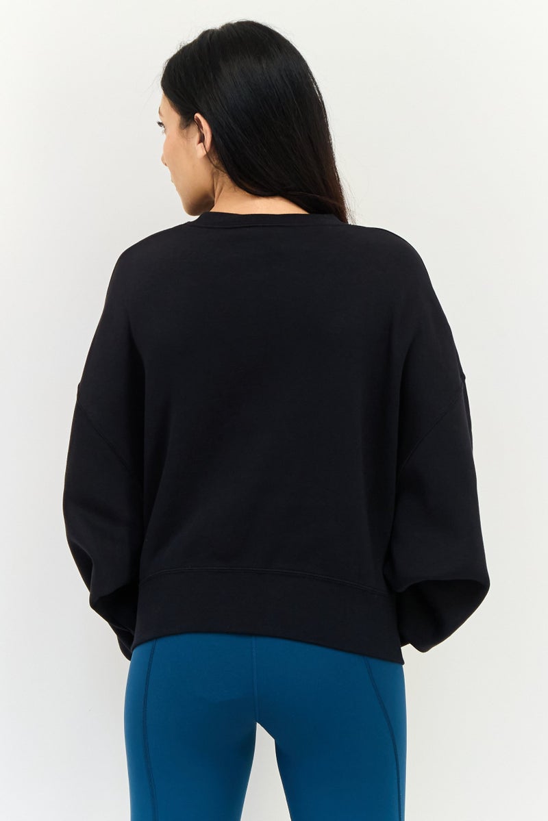 Nike Women Loose Fit Outdoor Sweatshirt, Black - Image 2