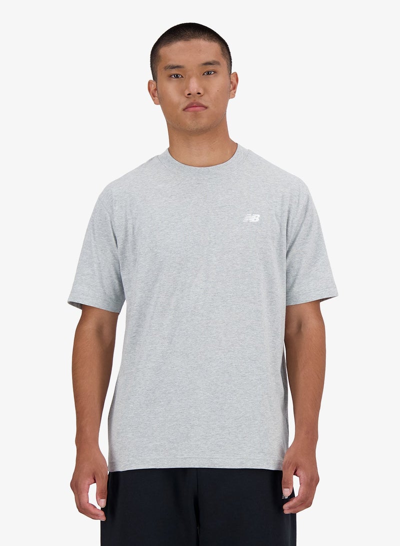 New Balance Essential Logo T-Shirt - Image 1