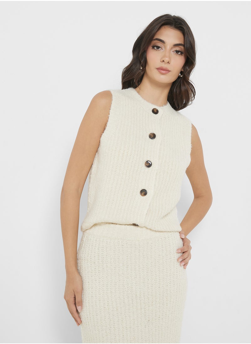 Button Detail Knitted Top - pzsku/ZB1B86510BDF8BBD0EB1FZ/45/_/1725879783/645c09fc-49e6-43fe-9467-662bdb3cff00