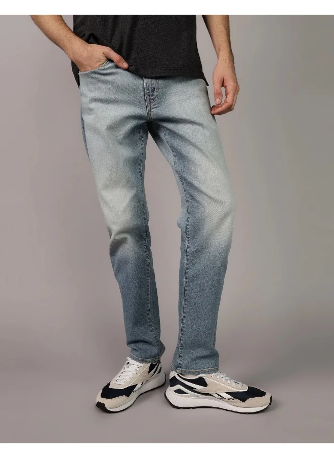 امريكان ايجل Airflex+ Light Wash Straight Fit Jeans