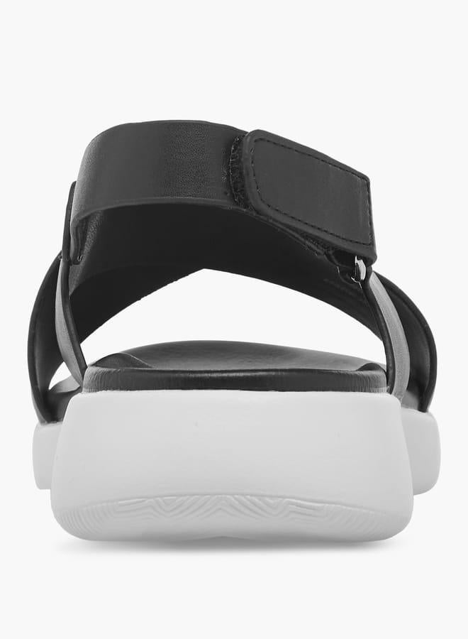 لو كونفورت صنادل نسائية بحزام متقاطع وإغلاق بشريط لاصق - Image 5