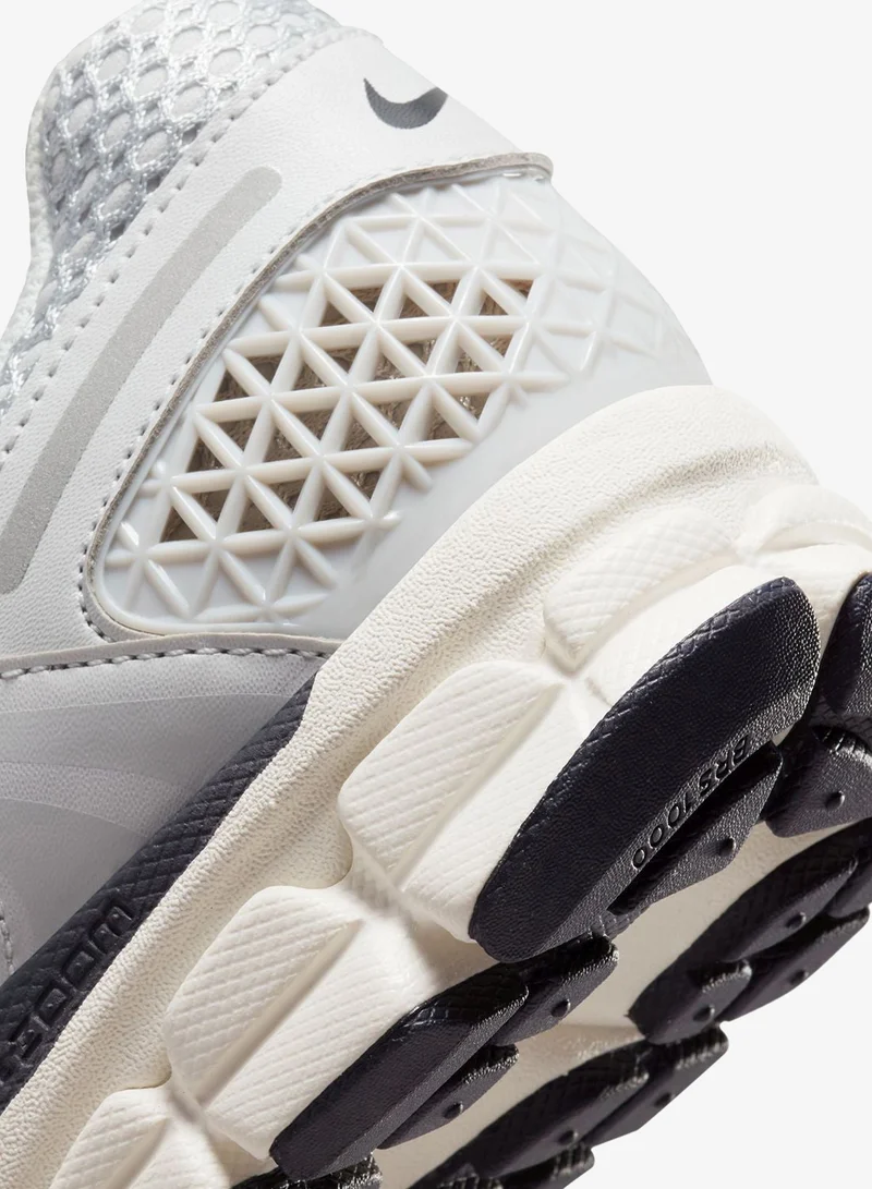 Nike  Zoom Vomero 5 Na for Women | Best Price UAE