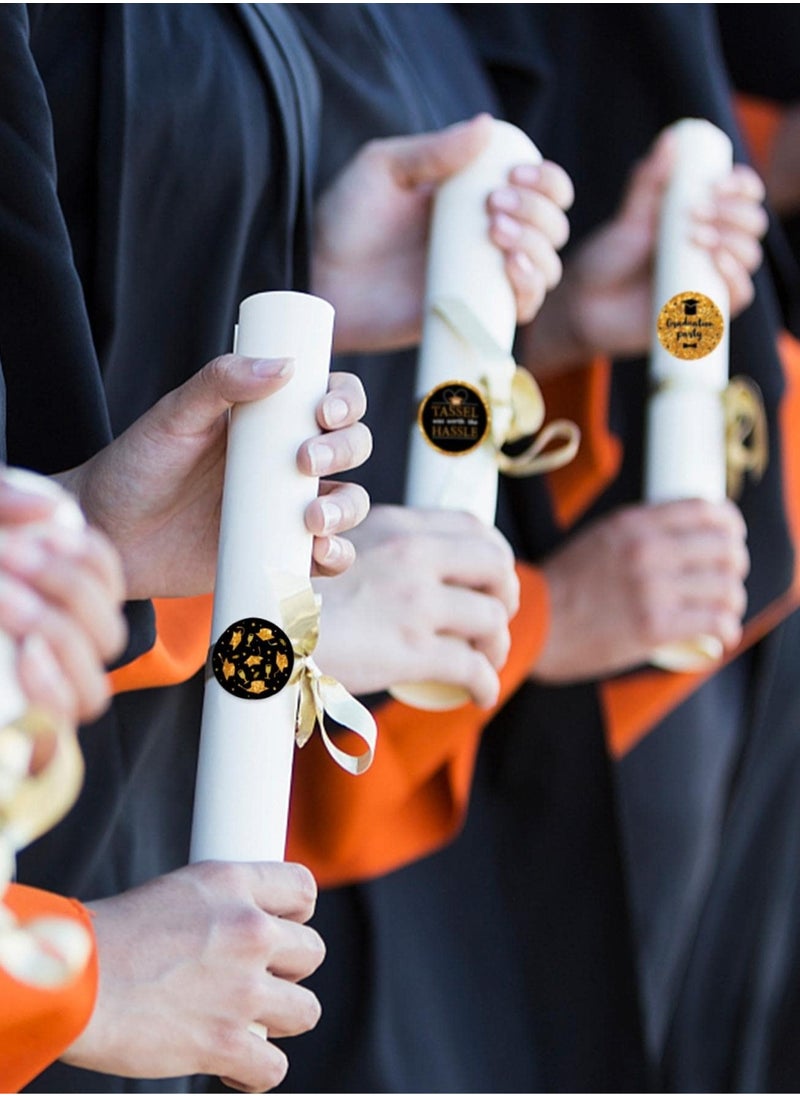 زينه تخرج ملصقات بعبارات تخرج باللون الاسود والذهبي لعام 2025 مجموعه من 60 ملصق دائري