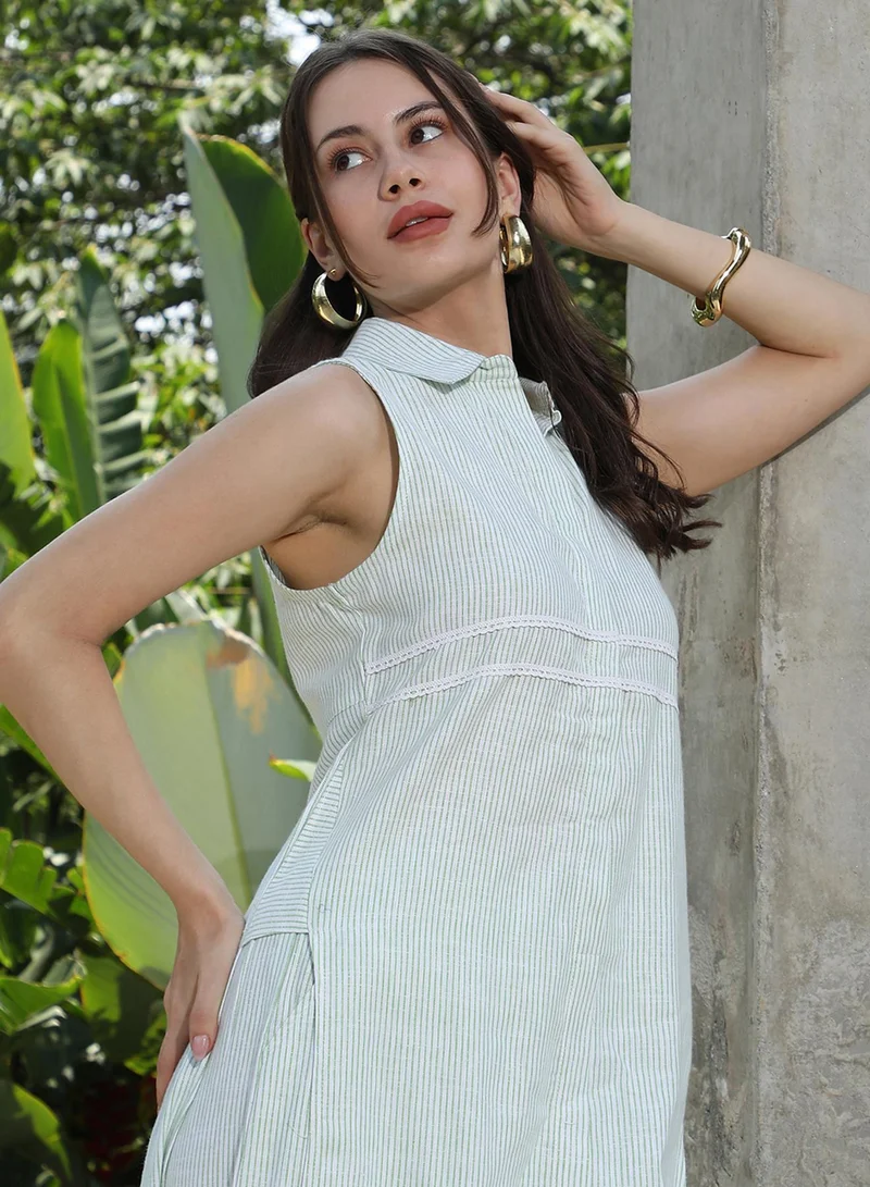 Qissa  Women's Kelly Green & Cream White Pinstriped Kurta Set For Casual Wear | Spread Collar | Sleeveless | 2 Piece Kurta Set Designed With Comfort Fit For Everyday Ethnic Wear for Women | Best Price UAE