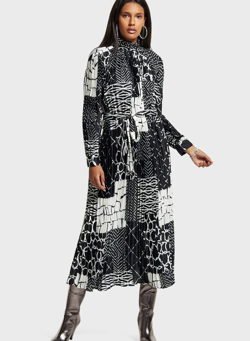 2Xtremz High Neck Tie Detail Dress