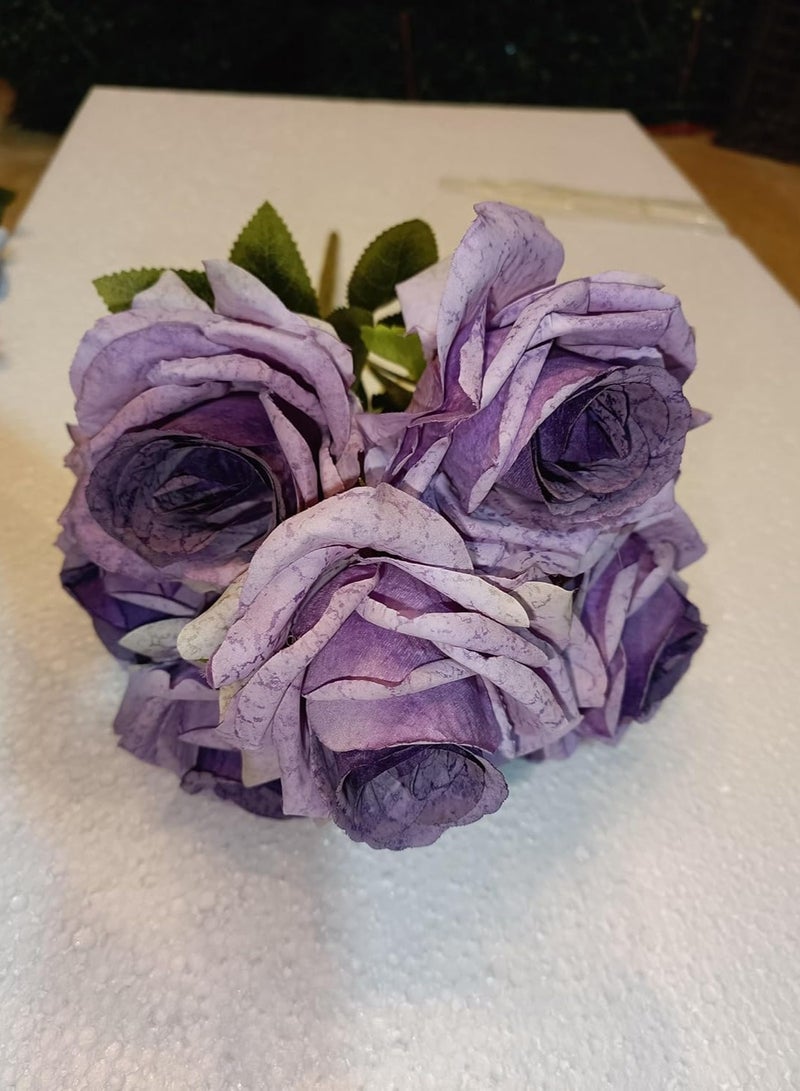 Elegant bouquet of roses, an elegant look and modern decor for the luxury home