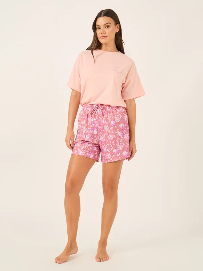 Styli Styli Unwind Slogan Print Round Neck T-Shirt and Shorts Pyjama Set