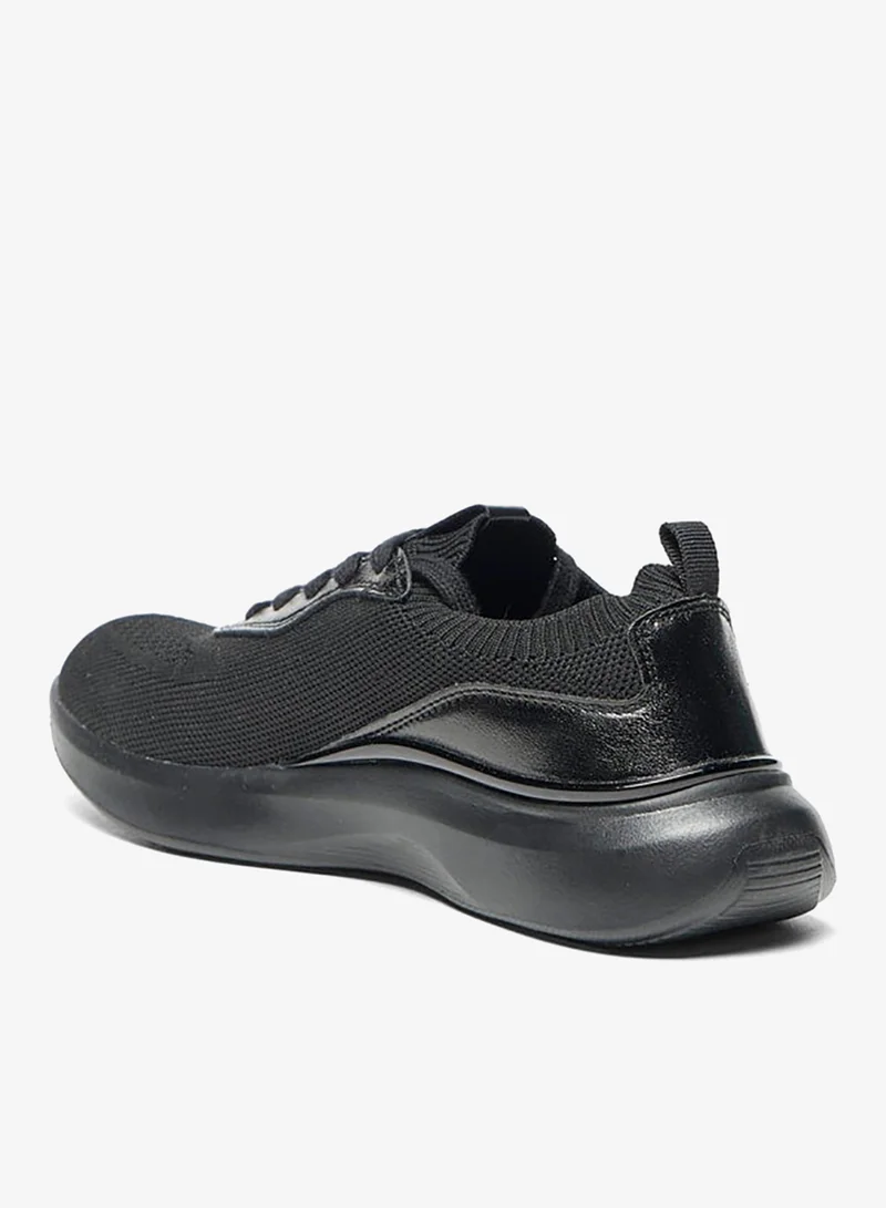 سيليست سنيكرز نسائي بكعب منخفض ورباط