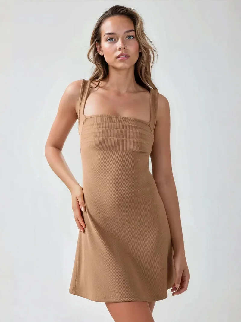 زوبعة فستان قصير بياقة مربعة مكشكش