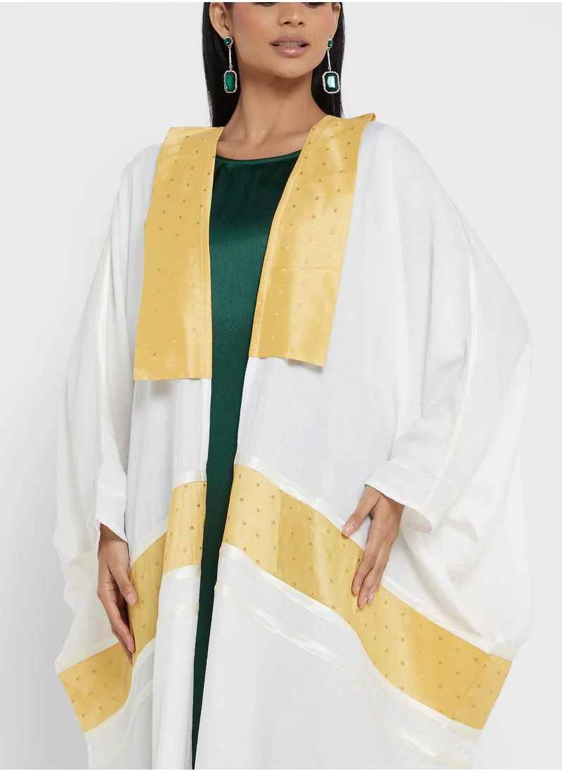 Khizana Color Block Detail Abaya With Sheila