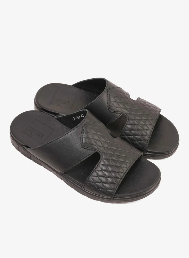 كومفورت بلس صندل رجالي مبطن بالجلد بتصميم أنيق بفتحات أسود