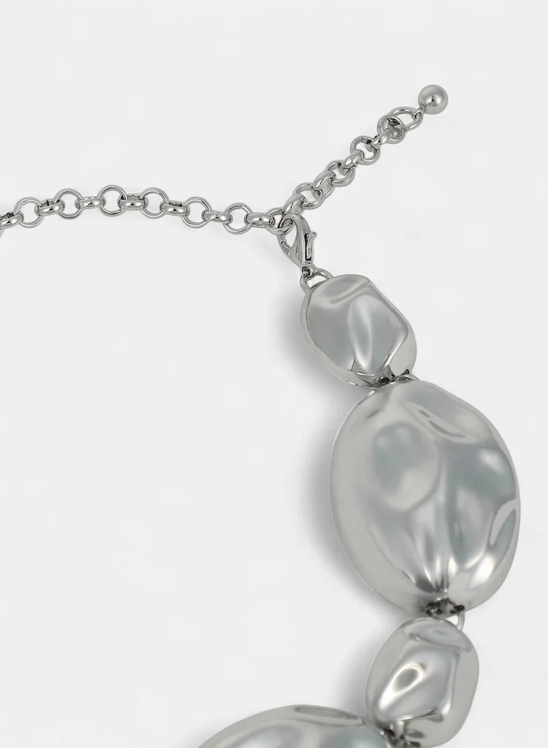 Sohi  Women The Chunky Dented-Pierre Collar Necklace | Chrome  Colour | One-Size | Metallic Alloy Material | Lobster Clasp Closure | Necklace For Casual & Evening Wear for Women | Best Price UAE