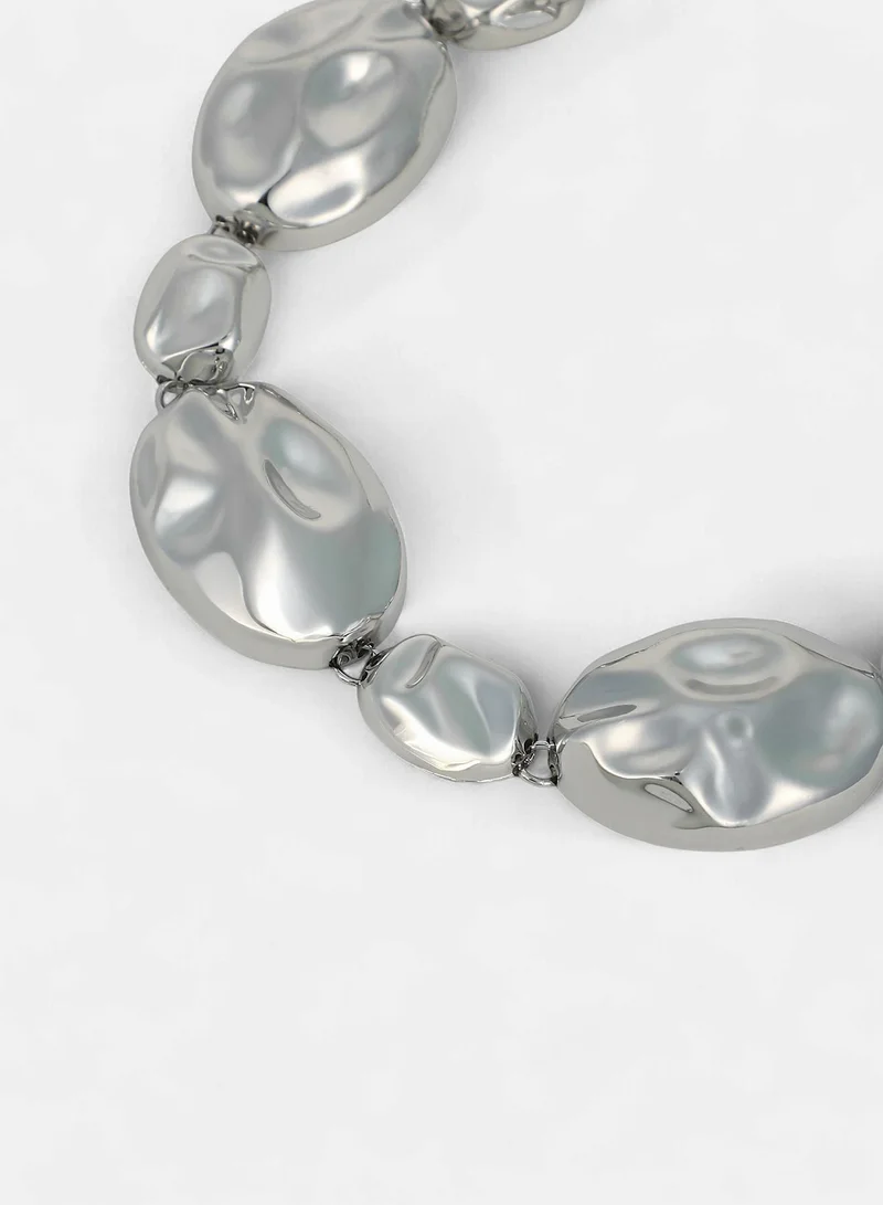 Sohi  Women The Chunky Dented-Pierre Collar Necklace | Chrome  Colour | One-Size | Metallic Alloy Material | Lobster Clasp Closure | Necklace For Casual & Evening Wear for Women | Best Price UAE