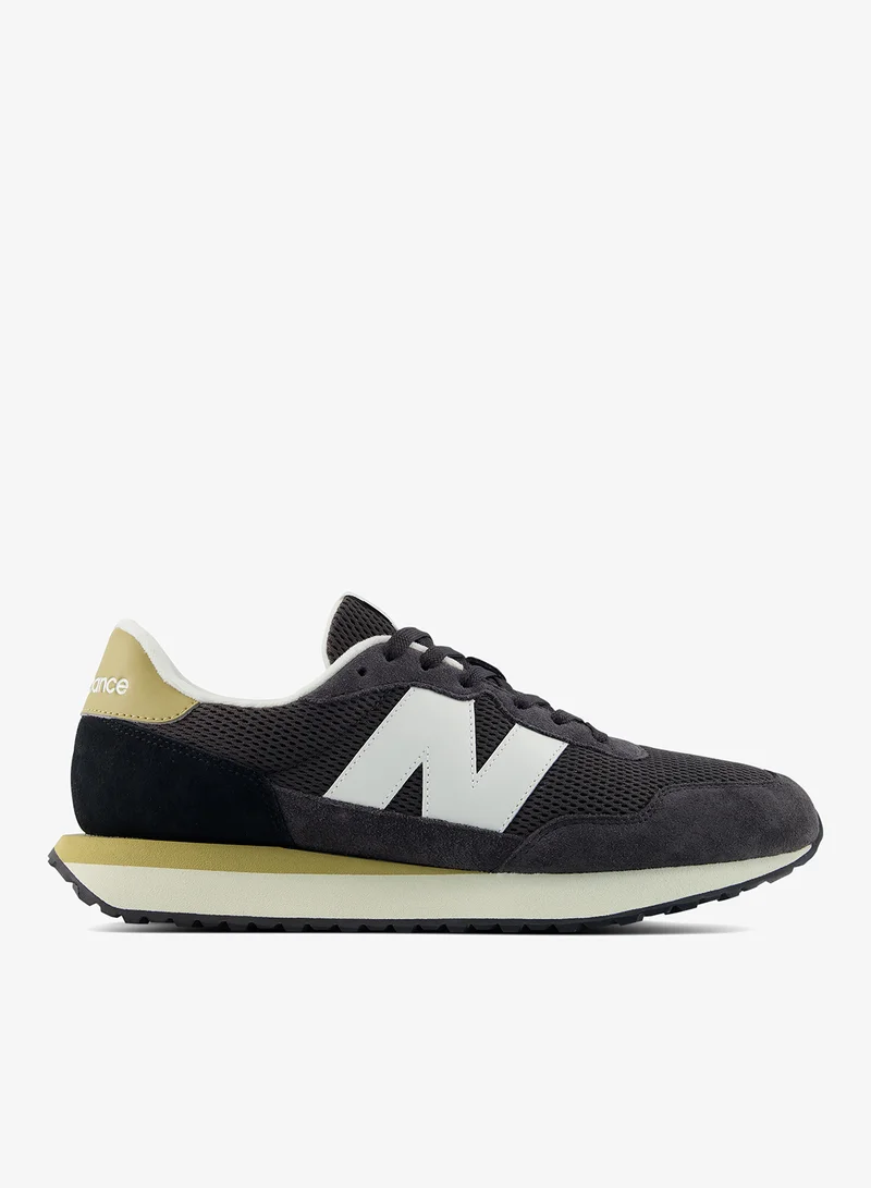 237 Sneakers
