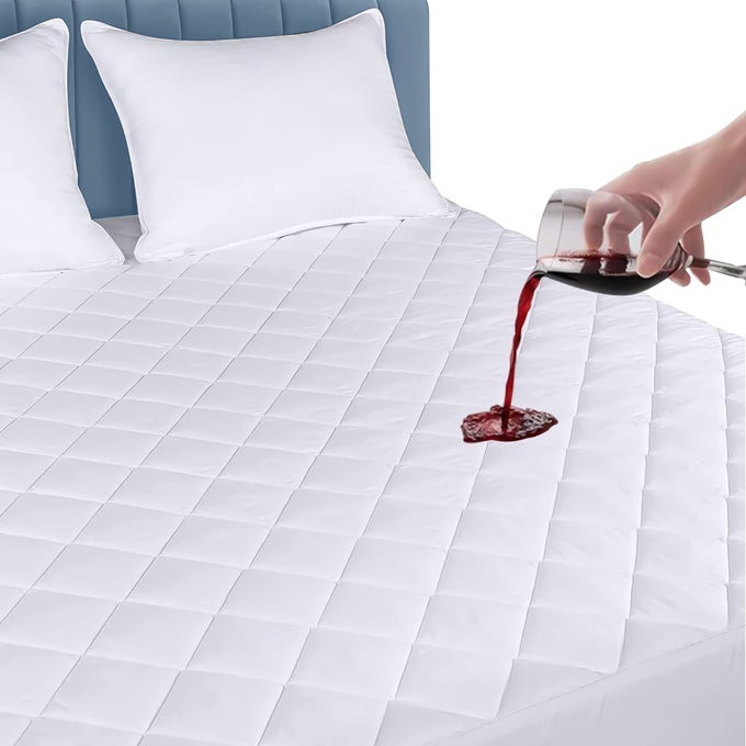 WATERPROOF MATTRESS PROTECTOR KING PREMIUM QUILTED SOFT KING SIZE MATTRESS PROTECTOR ULTIMATE COMFORT AND PROTECTION MATTRESS PROTECTOR KING SIZE HYPOALLERGENIC EASY CARE WHITE