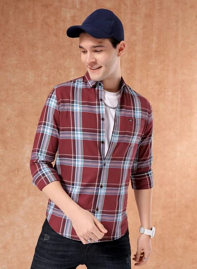 شركة المرآب الهندية Men Slim Fit Checkered Full Sleeves Cutaway Collar Casual Shirt