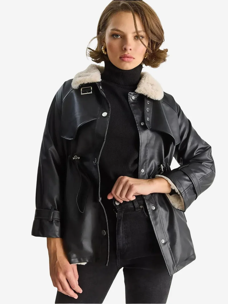 بيانكو لوتشي جاكيت جلد صناعي من لوكسي بتفاصيل فرو صناعي