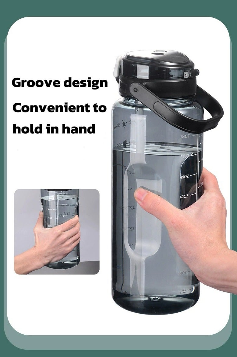 زجاجة مياه رياضية كبيرة سعة 2 لتر مع منفذين للشرب، غطاء يفتح بلمسة واحدة بيد واحدة، مقبض حمل، للصالة الرياضية وركوب الدراجات والمشي لمسافات طويلة - Image 4