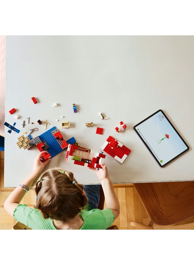 LEGO Minecraft The Mooshroom House 21270 Building Set (500 Pieces) - Image 4