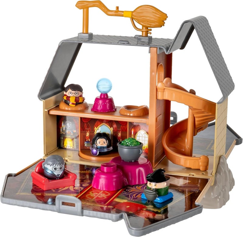 Squish-a-longs â€œHarry Potterâ€ Hogwarts Castle Playset - Image 1