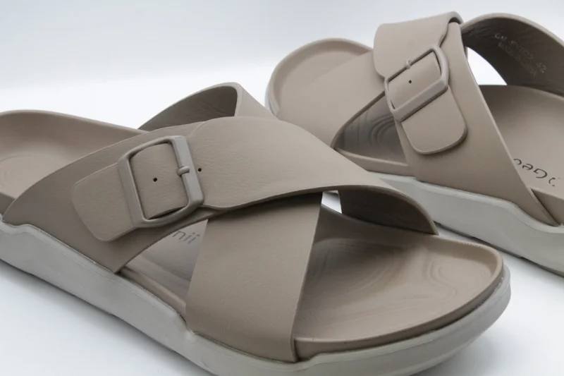 Geoomnii Direan1 Traditional Arabic Sandals for Men – Comfortable Leather Slip-On Design – Perfect for Everyday Wear & Occasions-Beige