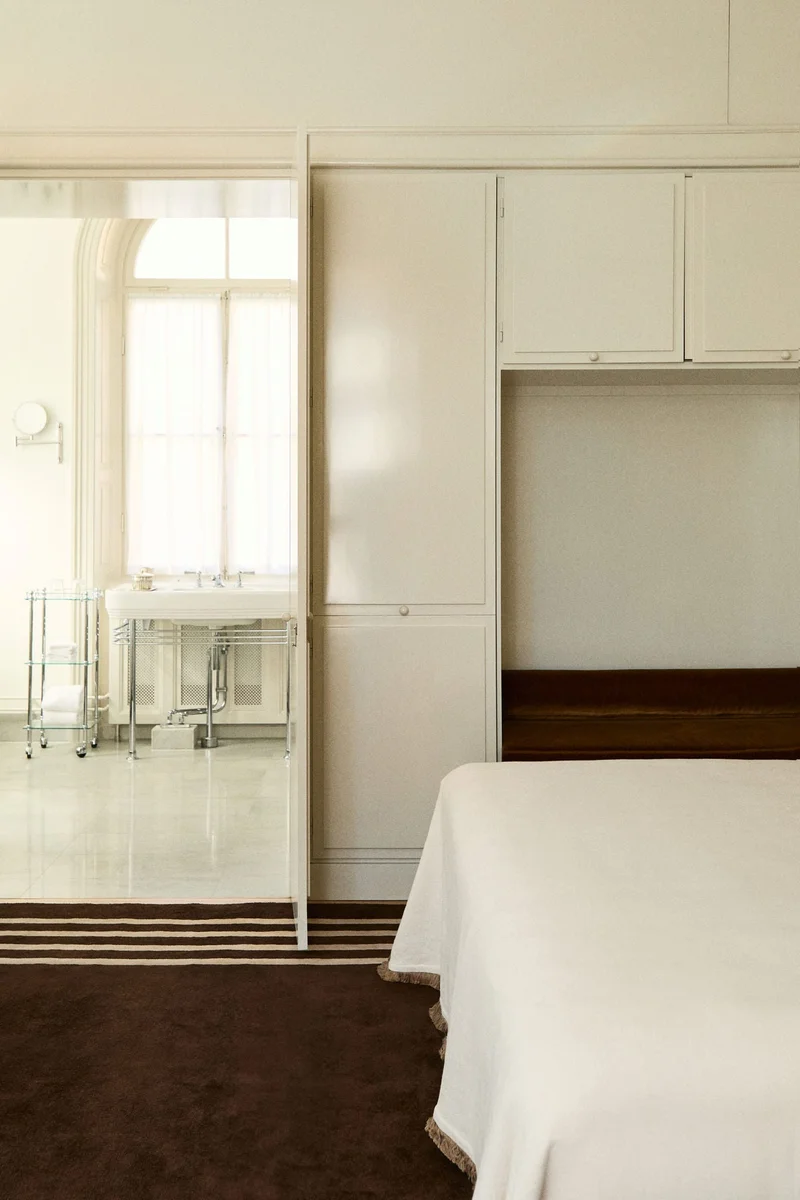 H&M Fringed bedspread