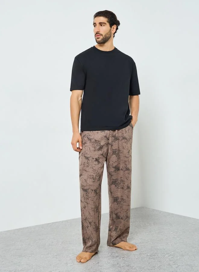 ستايلي بنطال بيجاما رجالي مطبوع بقصة مريحة