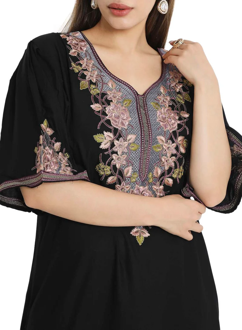 هانا آند سارا PURE MUSLIN SILK COTTON WITH UNIQUE THREAD EMBROIDERY ARABIC KAFTAN JALABIYA DRESS