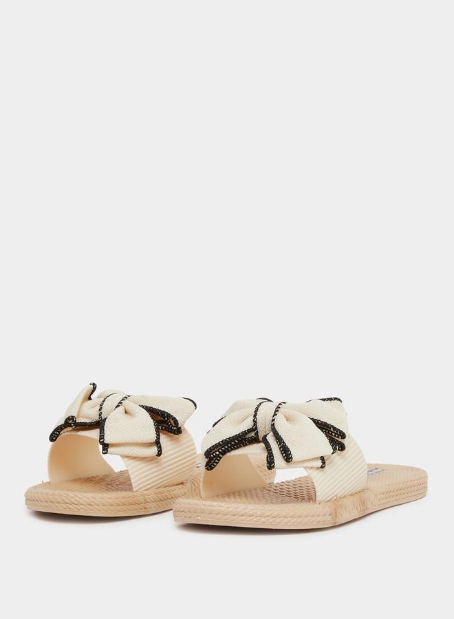 Styli Contrast Trim Bow Detail Slides - Image 2