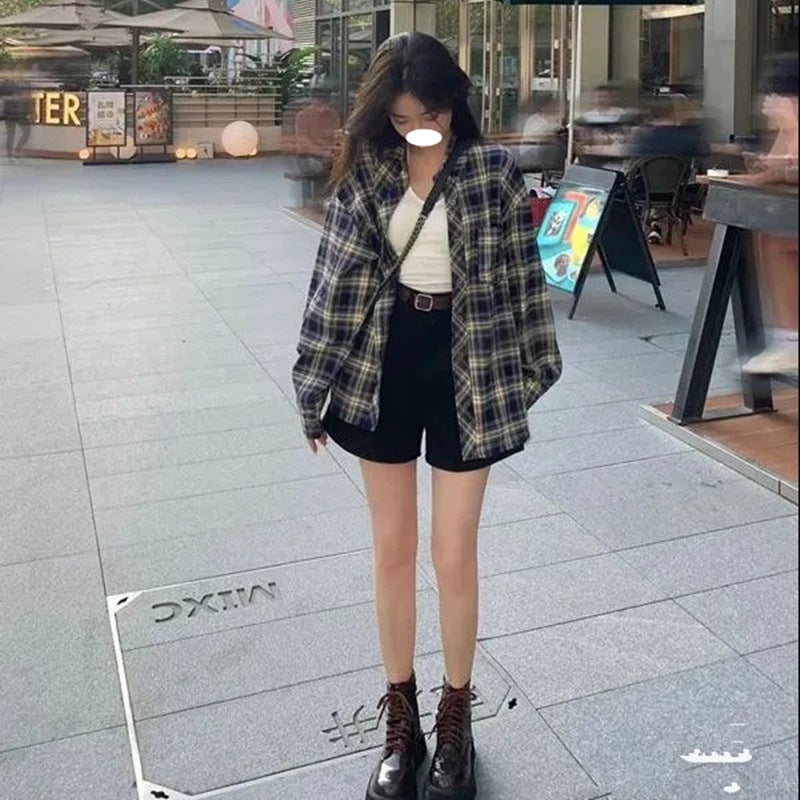 Women's Plaid Long Sleeve Shirt - Image 3