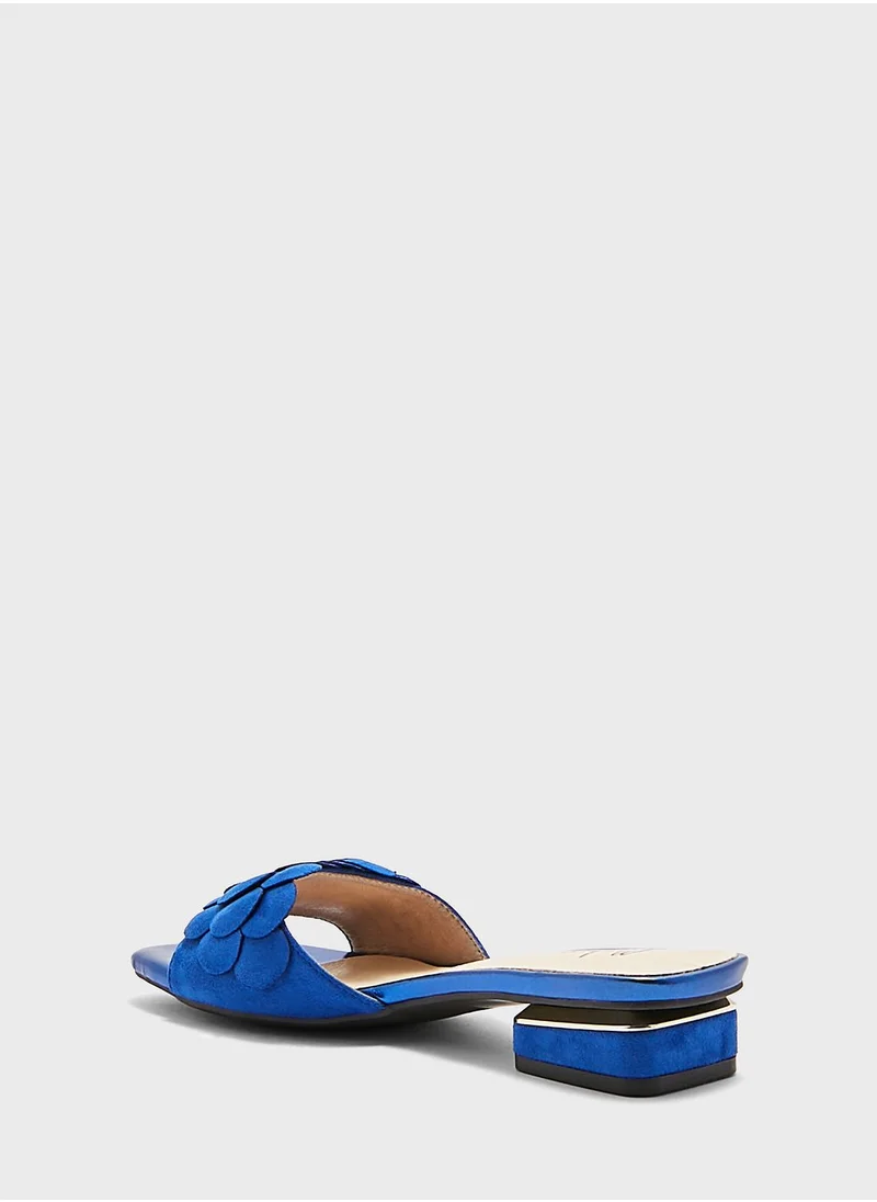 منبور Open Toe Strap Low Heel Sandals