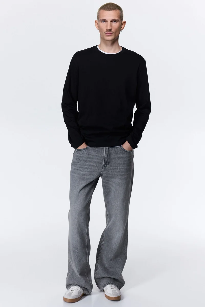 اتش اند ام بلوزة من الجيرسيه بقصة عادية